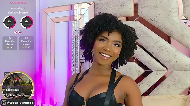 Tessa Owenss online show from March 8, 9:40 pm