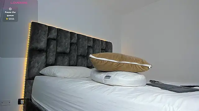 arianna 000 online show from March 30, 1:22 pm