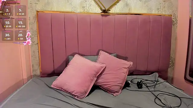 GiaBlaze  online show from September 12, 3:18 am