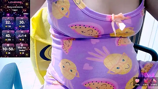 charlothee12 online show from October 9, 4:27 am