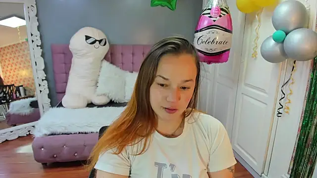 Snapshot of Tammy_parker_ chatting on October 6, 2:28 am Tammy parker  online show from October 6, 2:28 am