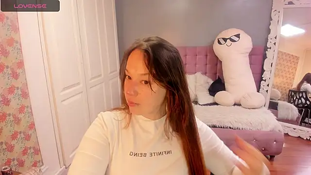 Tammy parker  online show from November 21, 3:30 am