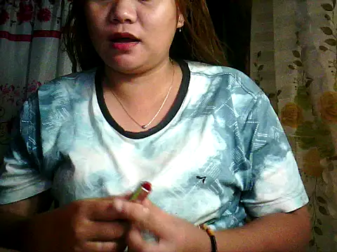 yuana25 online show from November 10, 1:06 pm