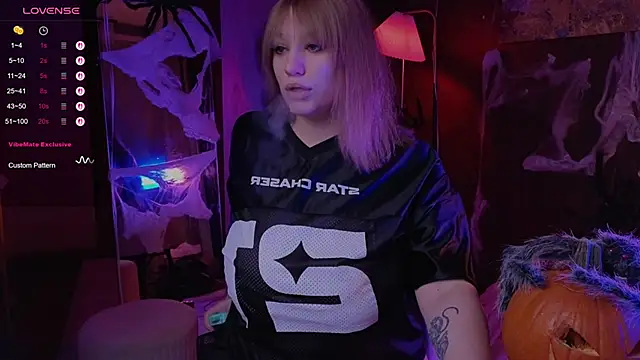 Morvelyn online show from October 27, 6:35 pm