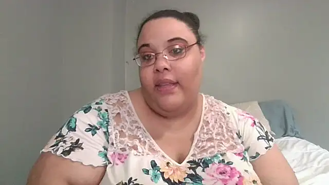 SexyBBW10790 online show from March 11, 12:31 pm