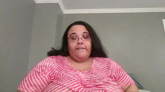 SexyBBW10790 online show from April 8, 2:19 pm