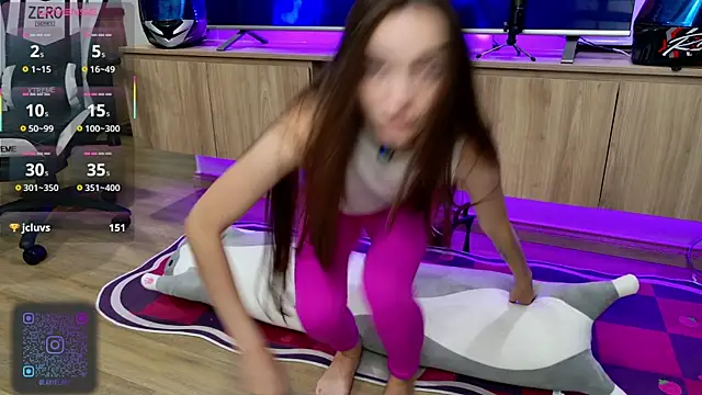 laxyflaxyy online show from September 11, 2:34 am