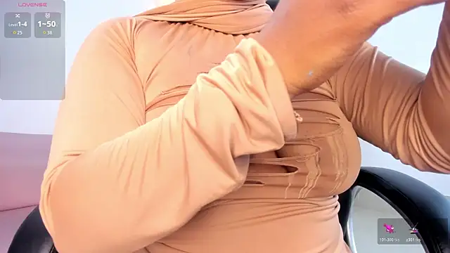 yasmin elite online show from October 24, 10:11 am