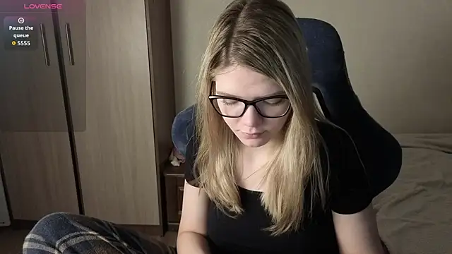 KatanaSVibe online show from December 17, 1:15 pm