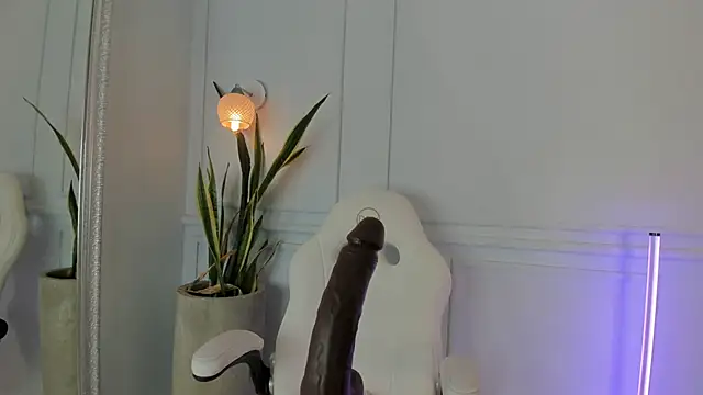 Jazmiinee online show from September 22, 7:34 pm