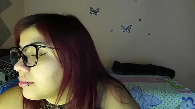 Snapshot of Danna-Sofia chatting on October 29, 5:56 am Danna-Sofia online show from October 29, 5:56 am