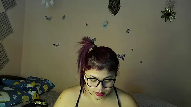 Snapshot of Danna-Sofia chatting on October 9, 5:11 am Danna-Sofia online show from October 9, 5:11 am