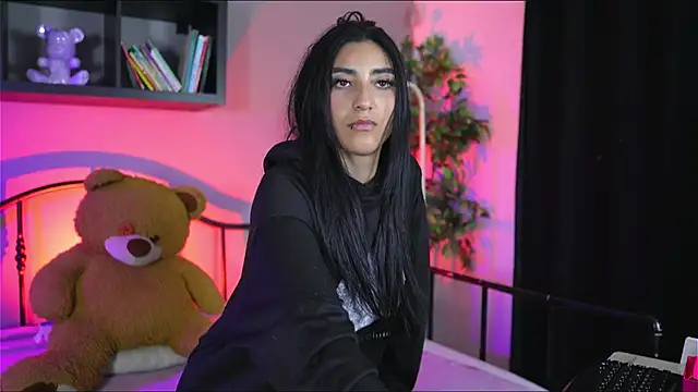 Emma and Issac online show from October 2, 9:25 am