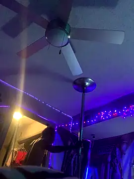 Triggerhappycj100 online show from October 31, 5:53 am