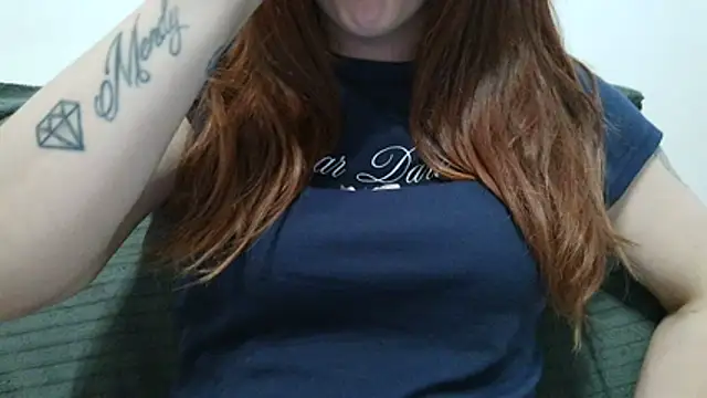Clarahotgirl24 online show from May 2, 7:39 pm