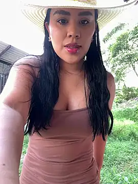 laure torres online show from February 7, 1:37 pm