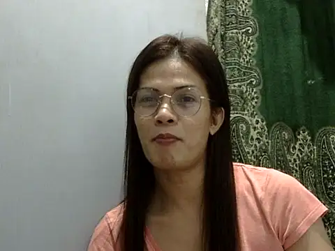 juicycum069 online show from October 2, 10:26 pm