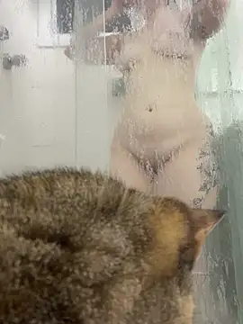 yumi-hot online show from March 20, 7:08 pm