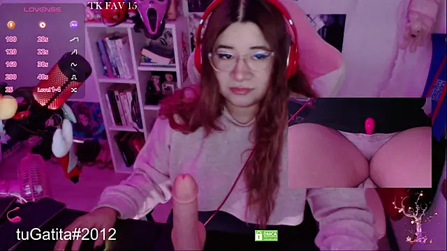 Pink girl0n online show from November 29, 7:23 am