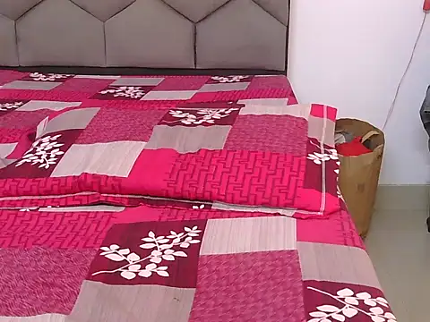 Diyaa Singh online show from March 29, 10:47 am