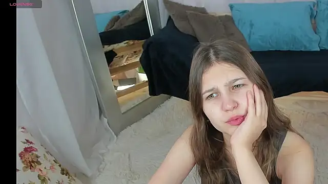 Elle Ellise online show from November 16, 1:07 am