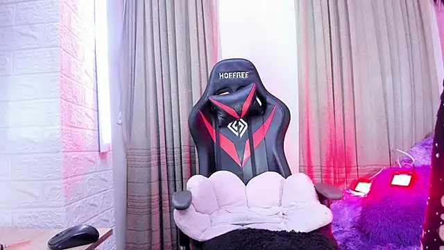 aliaandadara online show from October 31, 6:45 pm