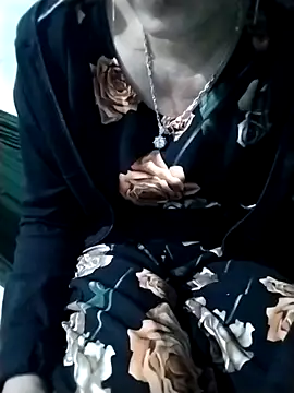 Snapshot of Minety473 chatting on October 29, 10:41 am Minety473 online show from October 29, 10:41 am