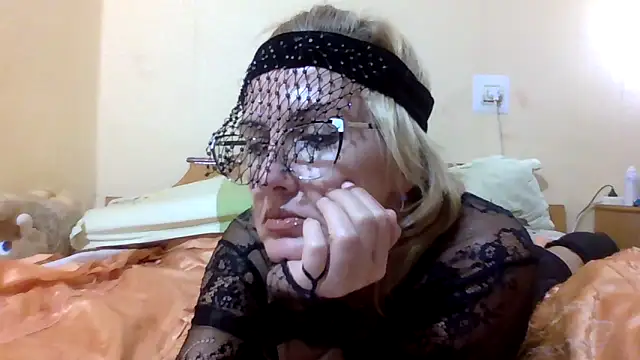 TianaQLove online show from September 29, 6:02 pm