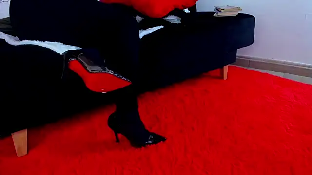 D Martii online show from October 25, 3:08 pm