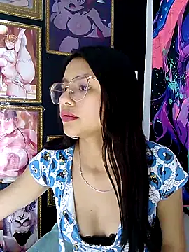 Snapshot of SofieLove_01 chatting on October 5, 7:46 am SofieLove 01 online show from October 5, 7:46 am