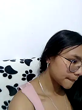 SofieLove 01 online show from April 12, 7:55 am