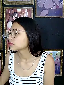 Snapshot of SofieLove_01 chatting on October 11, 9:25 am SofieLove 01 online show from October 11, 9:25 am