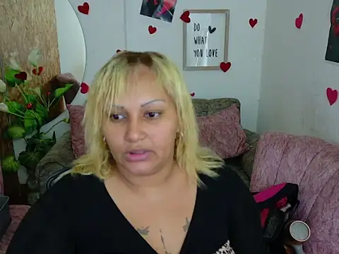 laleska montenegro online show from January 7, 4:16 am