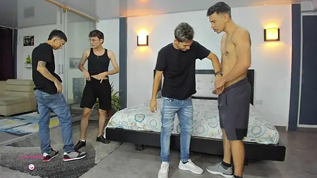 Bisexlifehot   online show from September 12, 11:45 pm