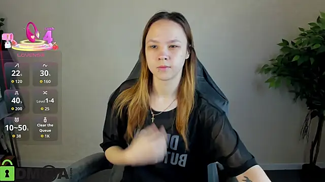 Lori Blossom online show from February 3, 6:22 am