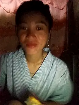 Snapshot of Phuongphuongg chatting on October 8, 12:04 am Phuongphuongg online show from October 8, 12:04 am