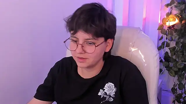 Nathaly ds online show from April 18, 7:58 pm