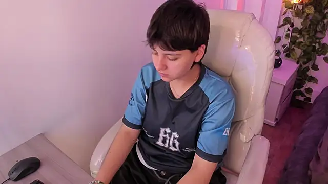 Nathaly ds online show from April 14, 7:14 pm