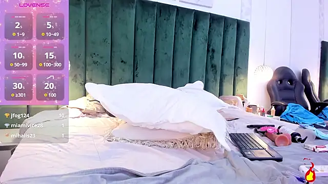 PaulinaGame online show from January 5, 5:27 pm