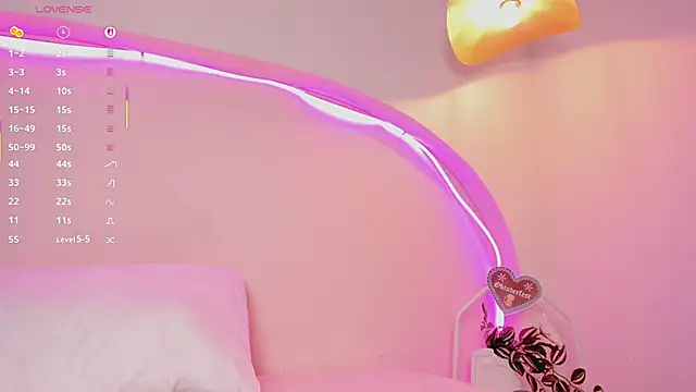 sweetluu  online show from September 28, 3:50 pm