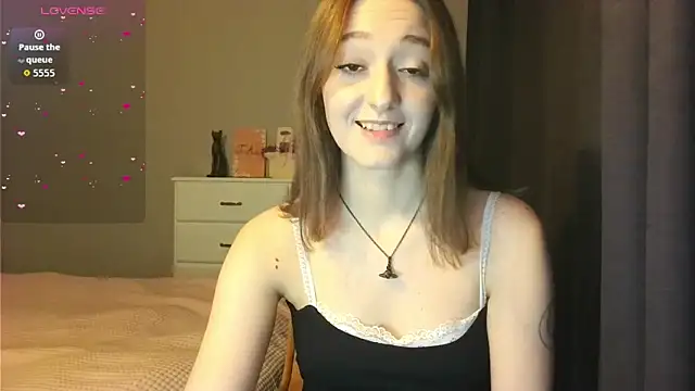 white liillyy online show from February 2, 10:53 pm