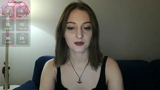 white liillyy online show from November 25, 4:20 pm