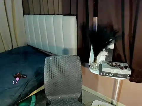 samantha fox8 online show from March 23, 12:00 pm