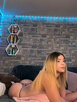 Melissa coll online show from February 11, 4:58 am