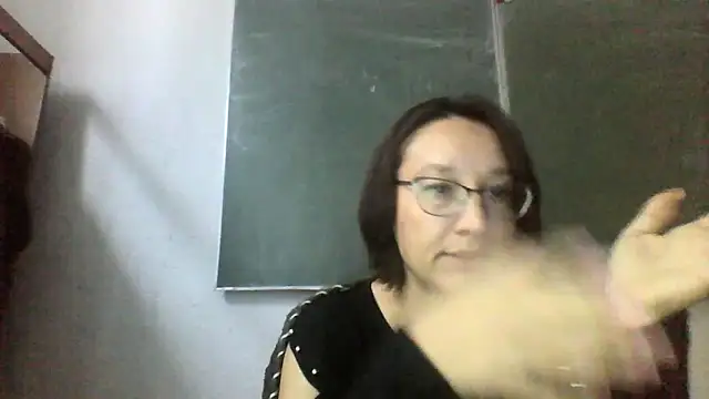 Moon Janis online show from October 2, 6:40 am