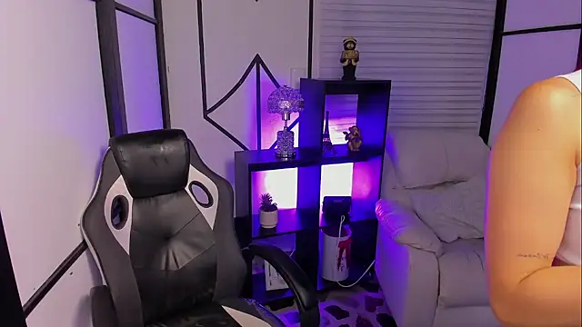 NahomiRichards  online show from September 11, 4:13 am