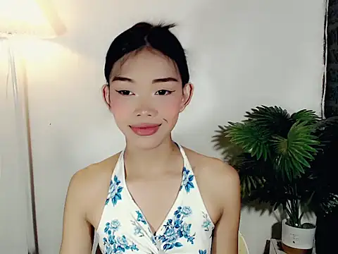 holyakiesha online show from September 21, 2:32 am