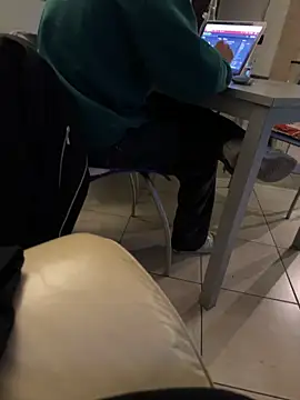 Manu97k online show from October 28, 7:41 pm