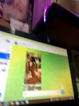 ketchupp5 online show from October 3, 11:43 pm