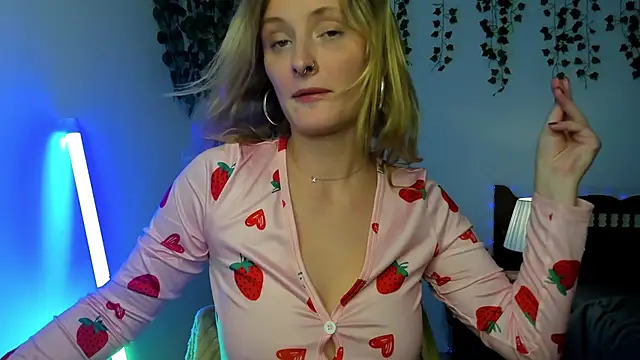 Ariana Spring online show from December 21, 3:11 am